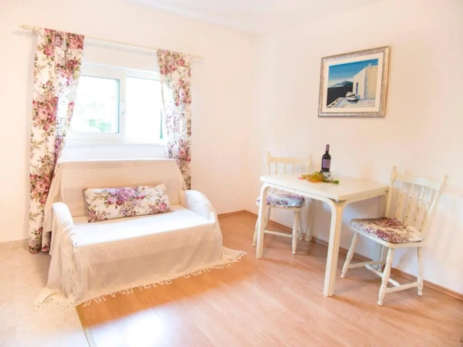 1 Bedroom Premium Apartment with balcony and with sea view