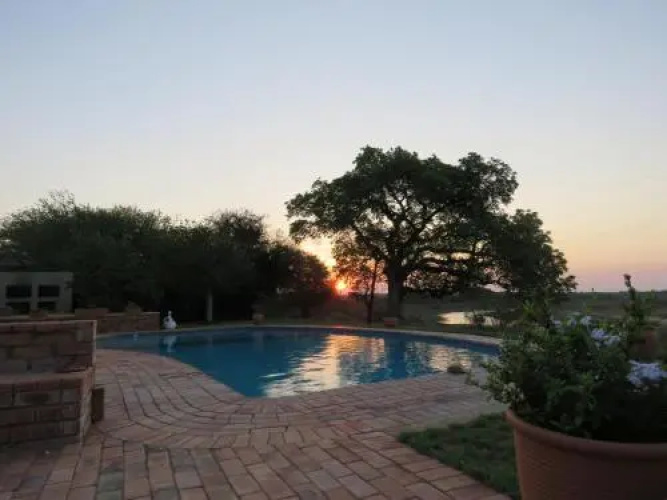Kruger View Tree House