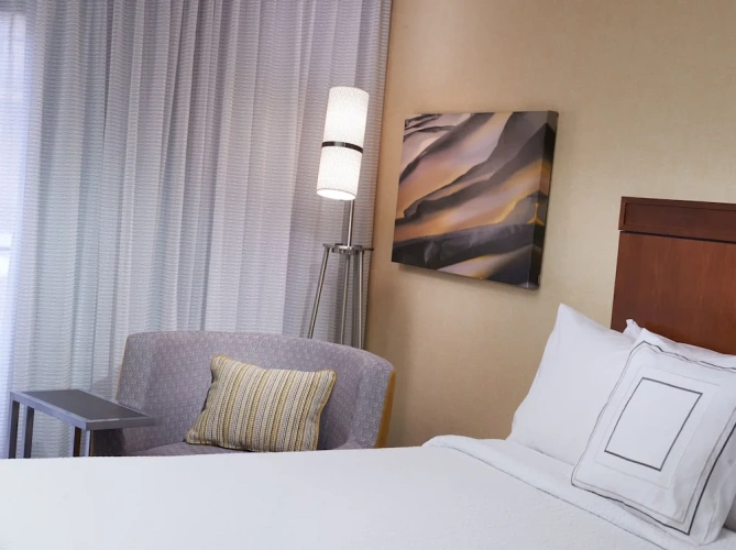 Standard Quadruple room with courtyard view