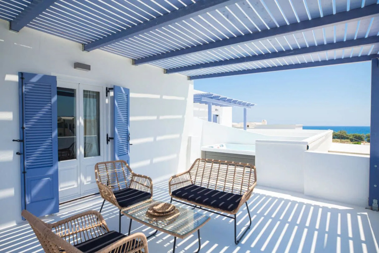 Golden Sunrise Suites