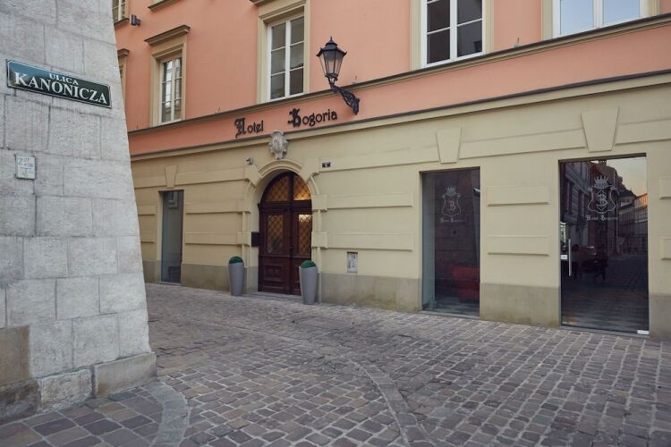 Hotel BogoriaOver view