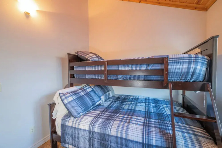 Brown Bear Lodge