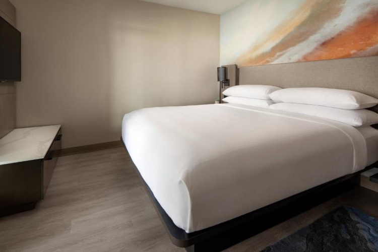 Standard Double room with city view
