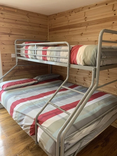 Standard Triple room with garden view