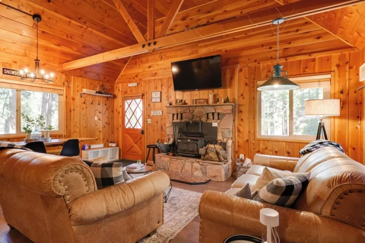 2 Bedrooms Cottage