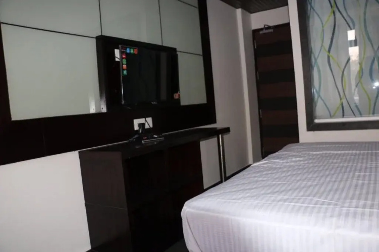 Hotel KK Residency
