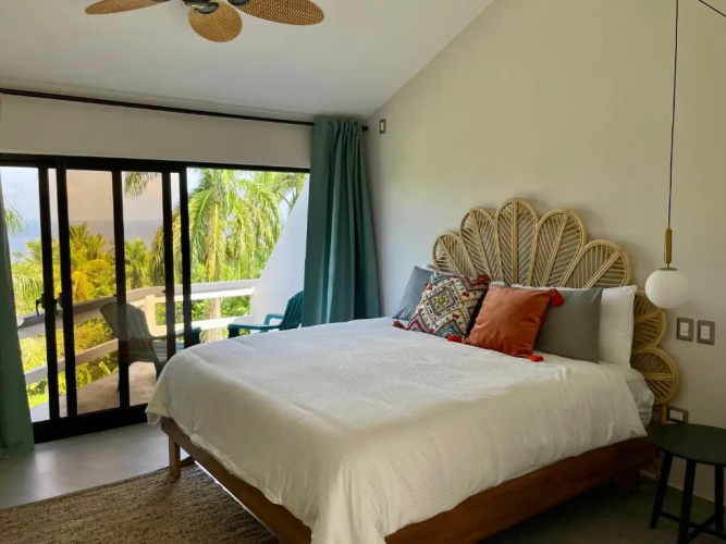 Catalina Tropical Lodge