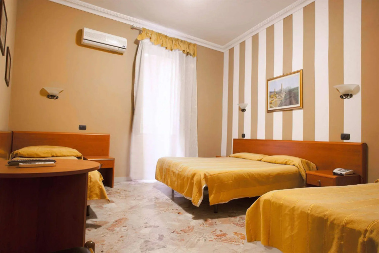 Kolymbetra Bed and Breakfast