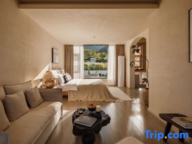 6 Bedrooms Standard room