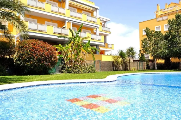 2 Bedrooms Apartment