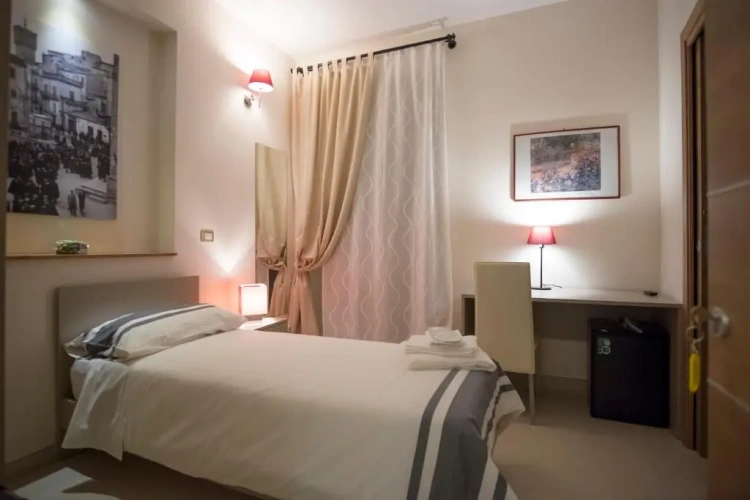 Standard Single room with balcony and with view