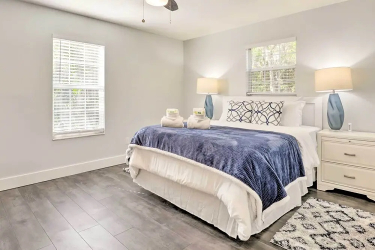Modern Florida Home ~ 5 Mi to Surfside Park!