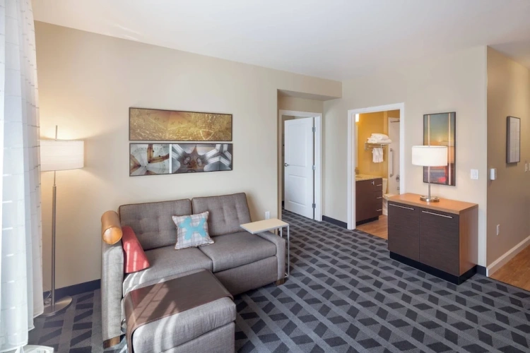 1 Bedroom Suite