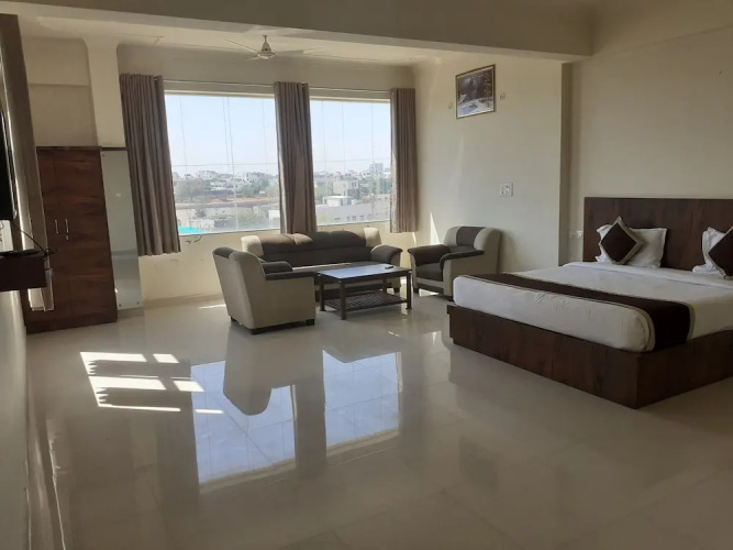 Hotel Shiv Palace