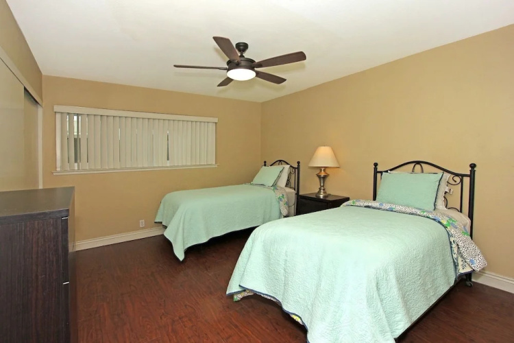 Seashore A (68293) - 2 Br townhouse by RedAwning