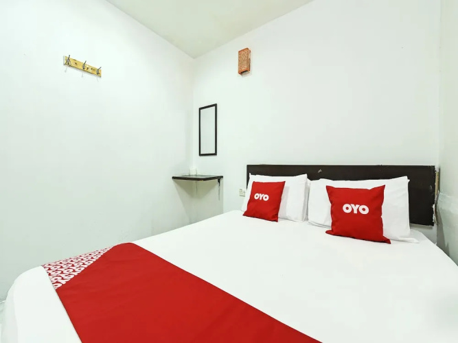 OYO 90892 L&E Hotel