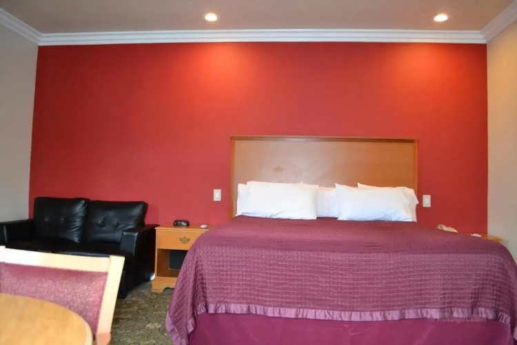 Days Inn Half Moon Bay
