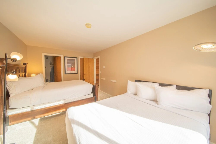 Edgewater 1444