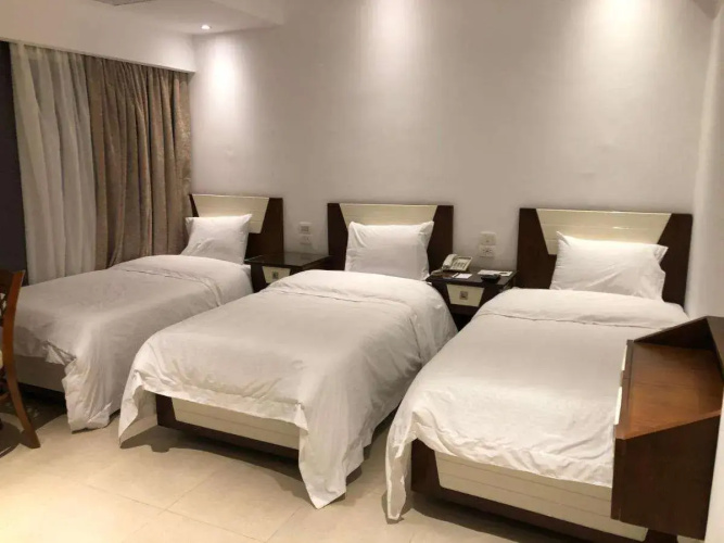 Maxim Hotel