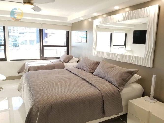Alexander 1003 4 Bedroom Apts by RedAwning
