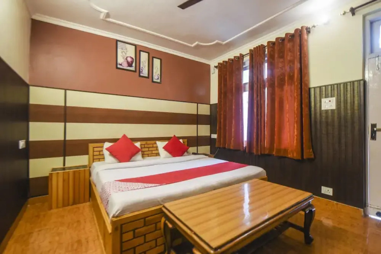 OYO 12411 Woodside Guest House