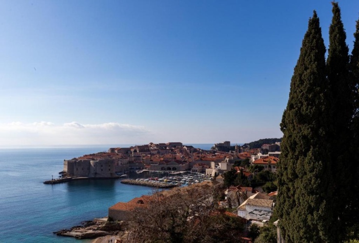 2 Bedrooms Apartment with sea view