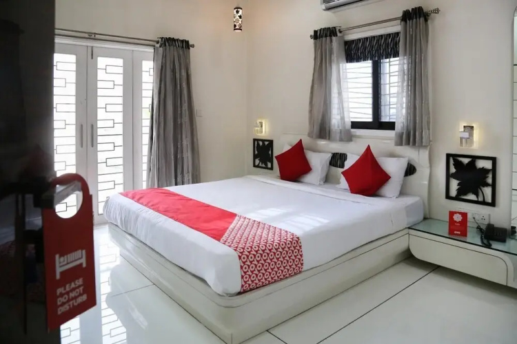 LRH Balaji Apartment