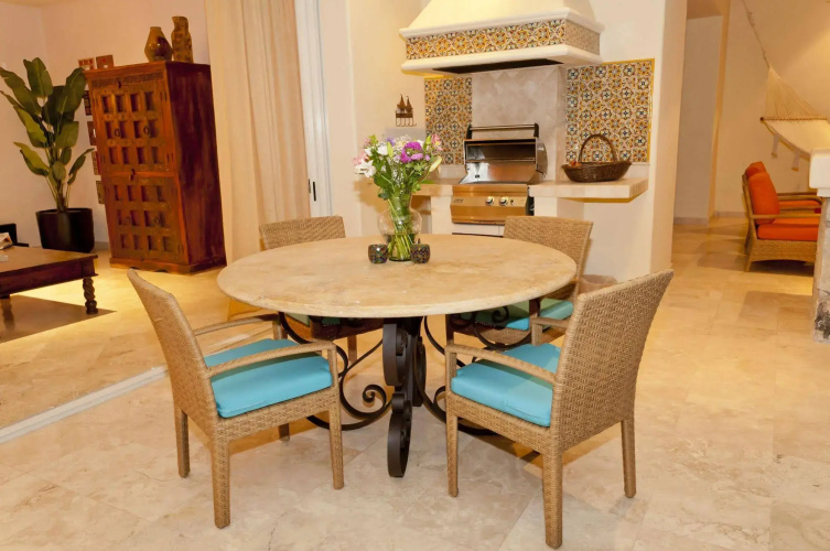 Villa Lucero
