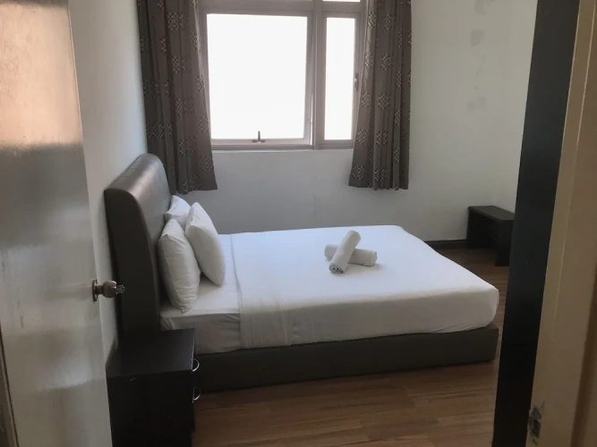 2 Bedrooms Apartment