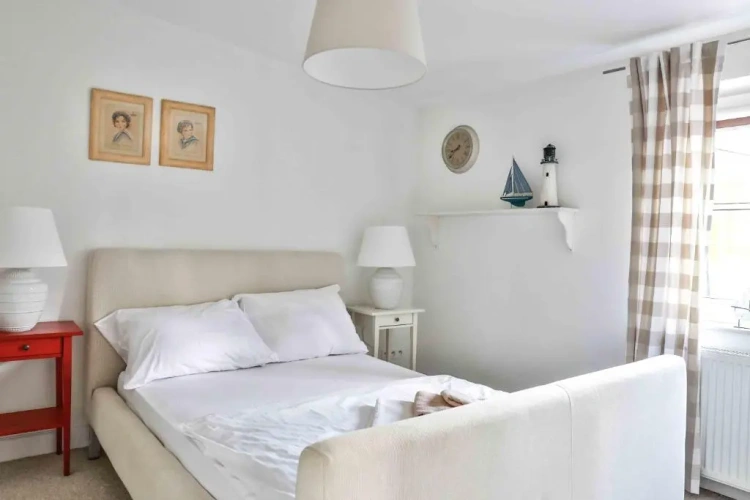 3 Bedrooms Double Apartment