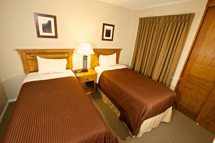 Tantalus Resort Lodge