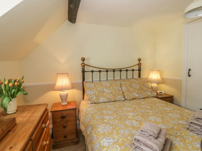 Bumble Cottage