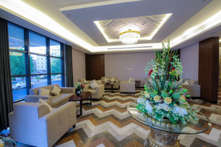 Laten Suites