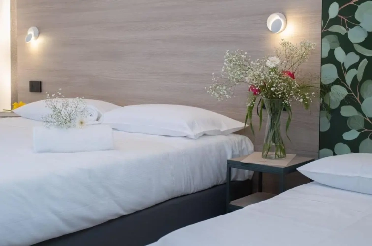 Triple room