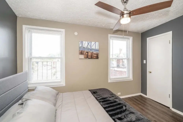 Monmouth Loft 4