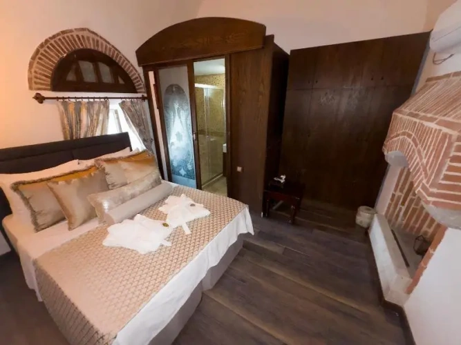 2 Bedrooms Standard Family room with balcony and with sea view