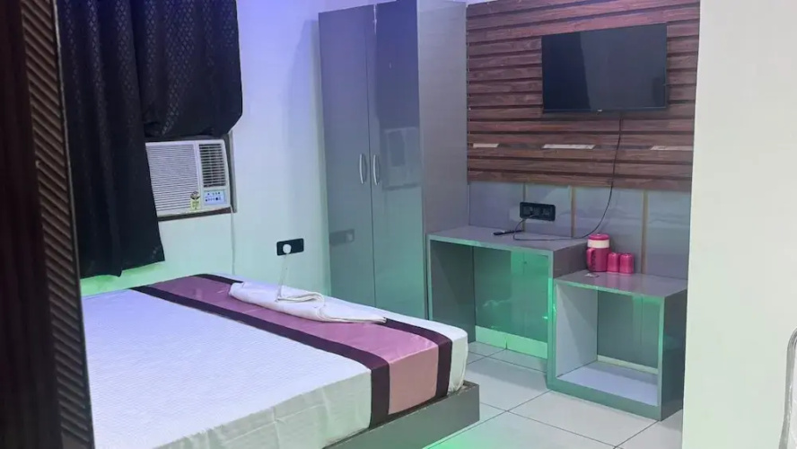 Hotel Bless Inn
