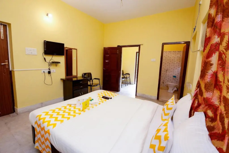 FabHotel Astoria House Salt Lake