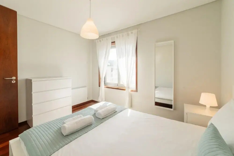 Modern Cedofeita by Homing