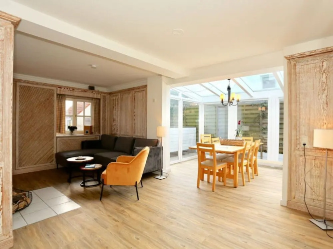 Strandhuus Modern Retreat
