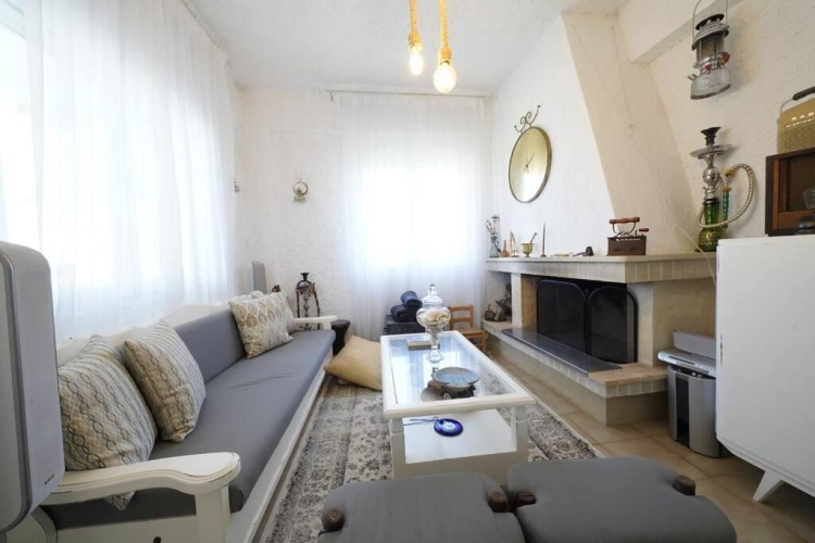 2 Bedrooms Cottage