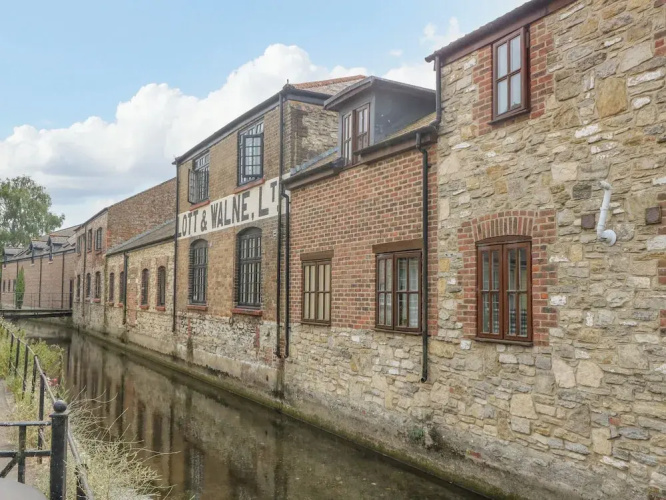 The Coach House - Trinity Lodge