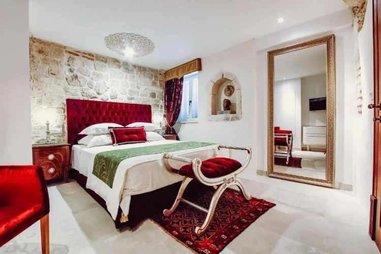 2 Bedrooms Luxury Apartment