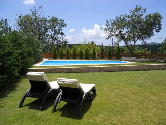 Villa Poulades