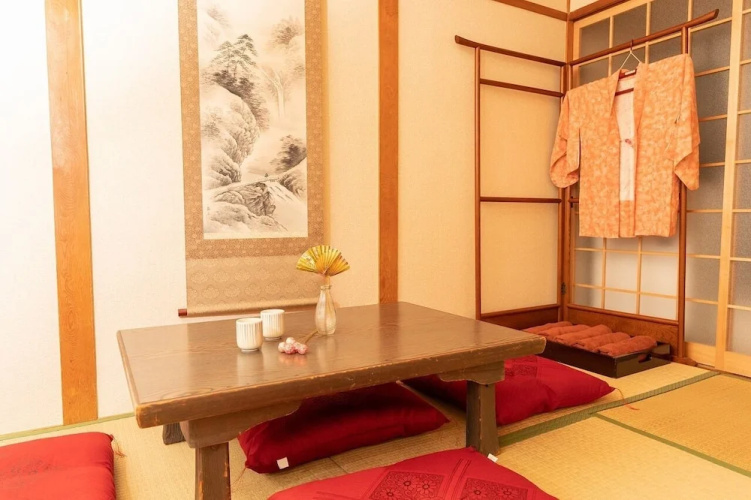 Kazu House