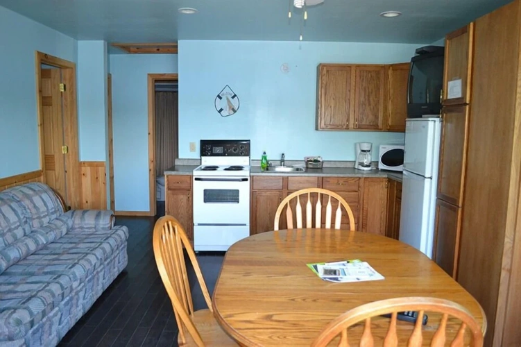 3 Bedrooms Deluxe Cottage with lake view