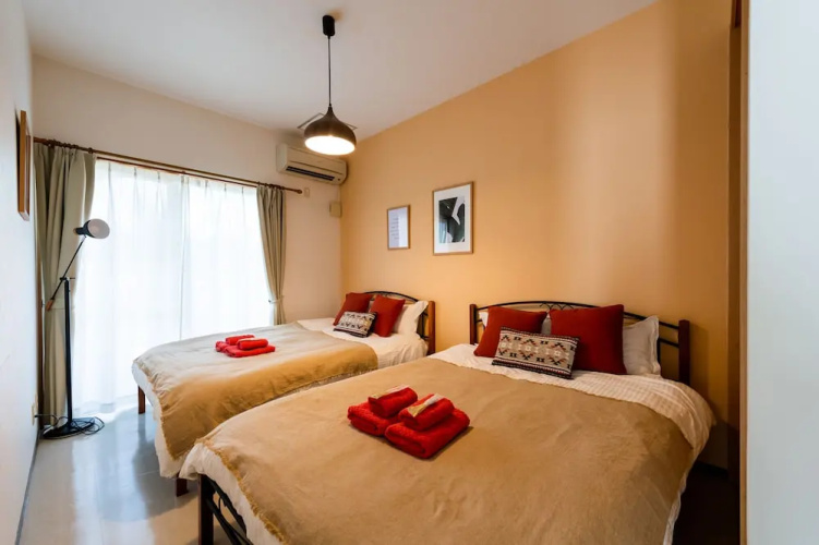 Anelani House
