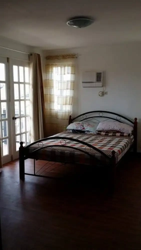 6 Bedrooms Cottage