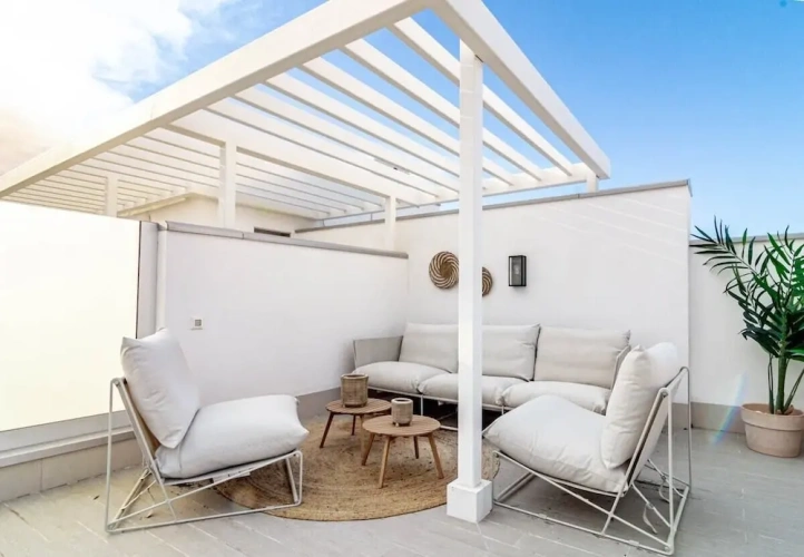 2 Bedrooms Apartment with balcony