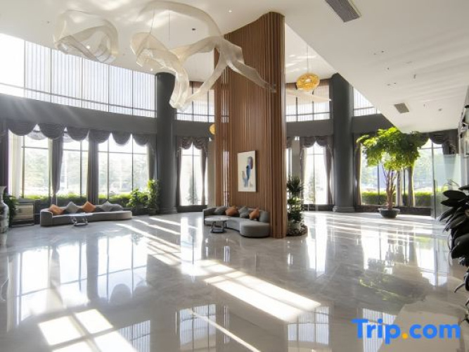 Pinyi Hotel
